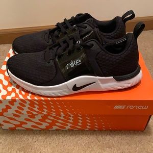 Nike Renew In Season TR10 Size 8